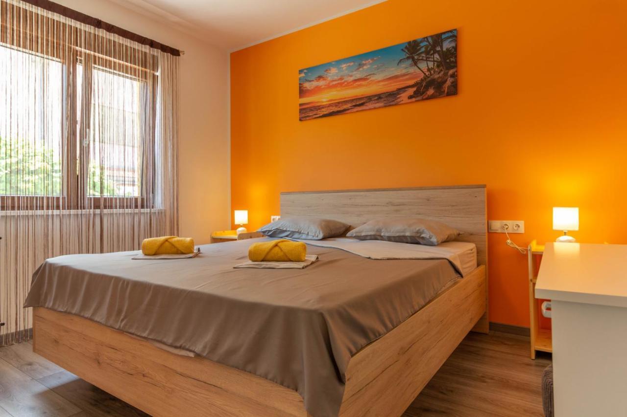 Modern Villa Eve In Medulin With Pool Near The Beach 外观 照片